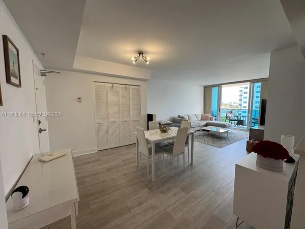 $2,500 | 7501 East Treasure Drive, Unit 7L, North Bay Village, FL 33141