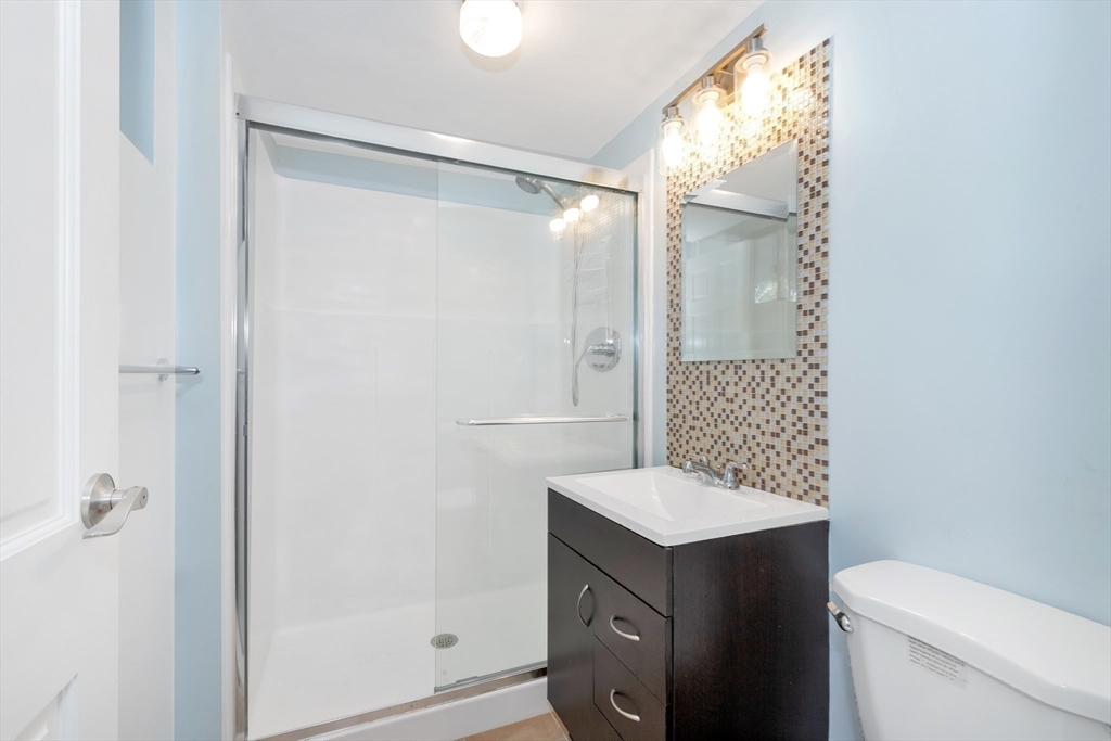 31 Harris Street, Unit 302 Brookline, MA 02446 - Photo 15 of 18