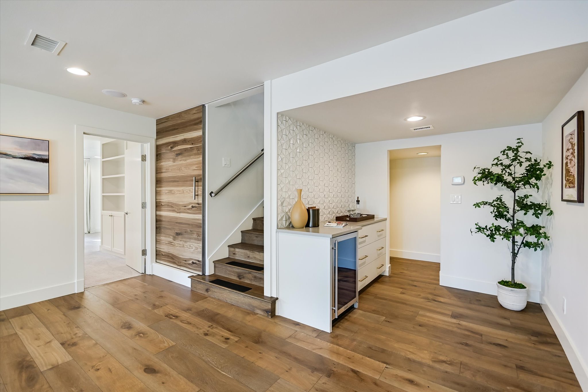 14 Rob Roy Road Austin, TX 78746 - Photo 15 of 40 Downstairs bar space for drinks and snacks
