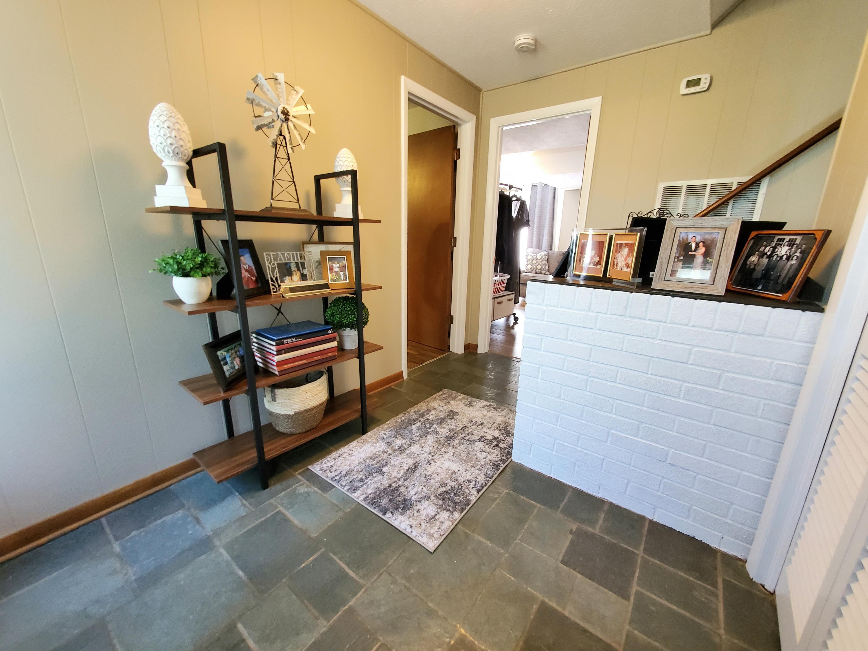 265 Iroquois Road Oak Ridge, TN 37830 - Photo 7 of 28 Front Entry 3