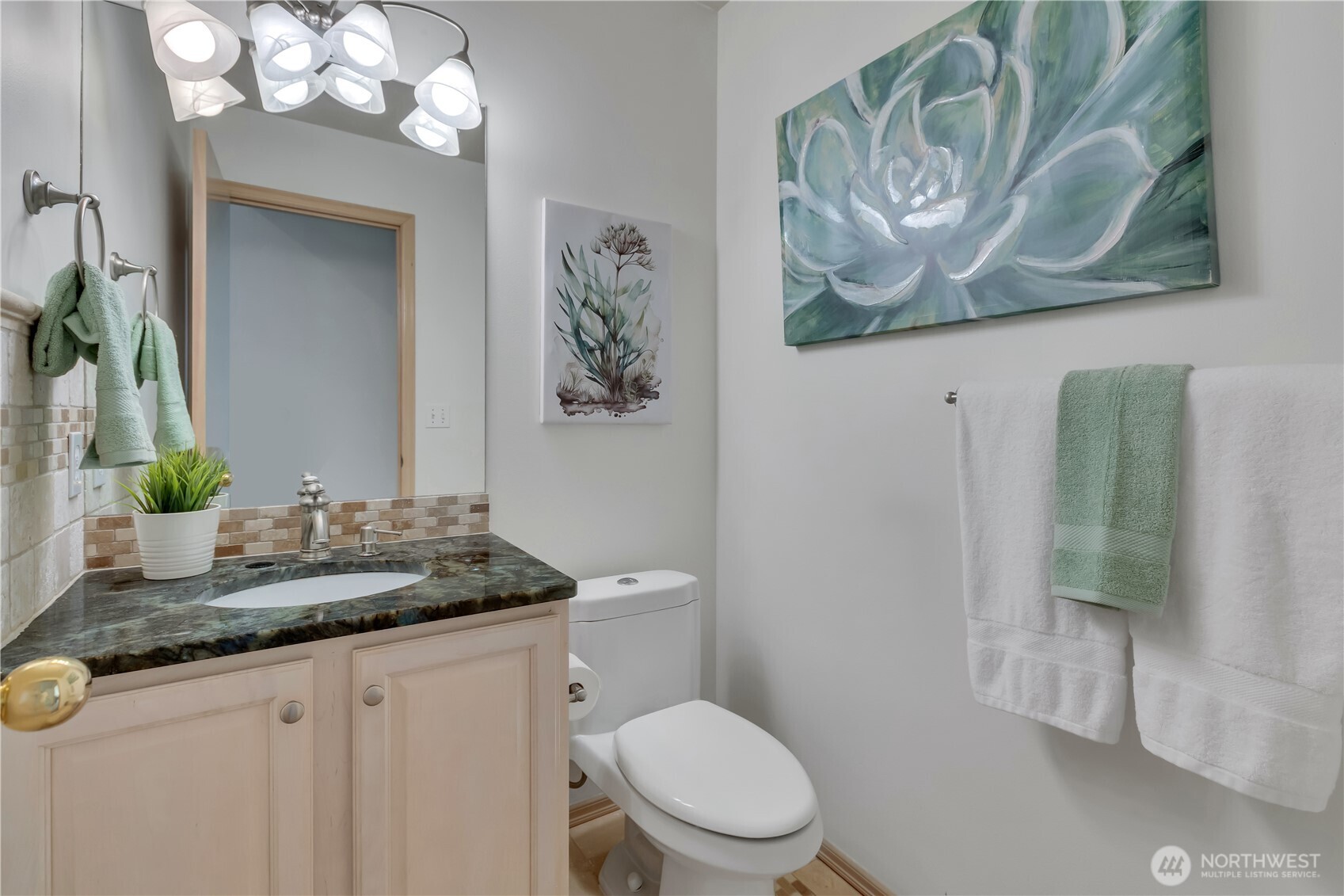 2604 Vincent Way Bremerton, WA 98312 - Photo 15 of 37