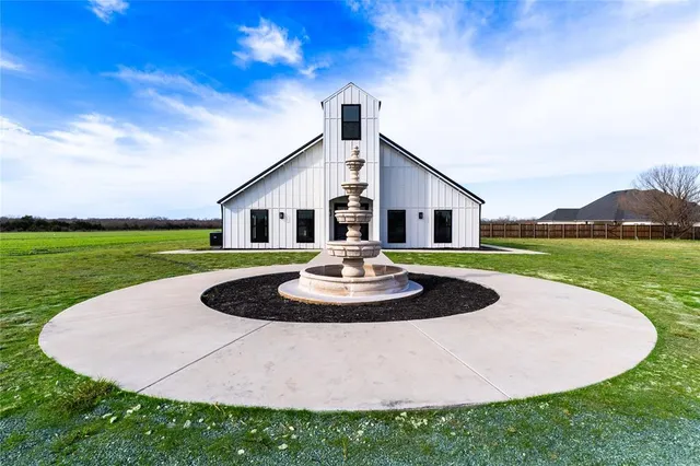 $1,800,000 | 1012 Farm To Market 36, Greenville, TX 75401