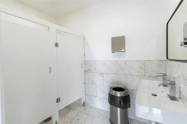 $1,800,000 | 1012 Farm To Market 36, Greenville, TX 75401