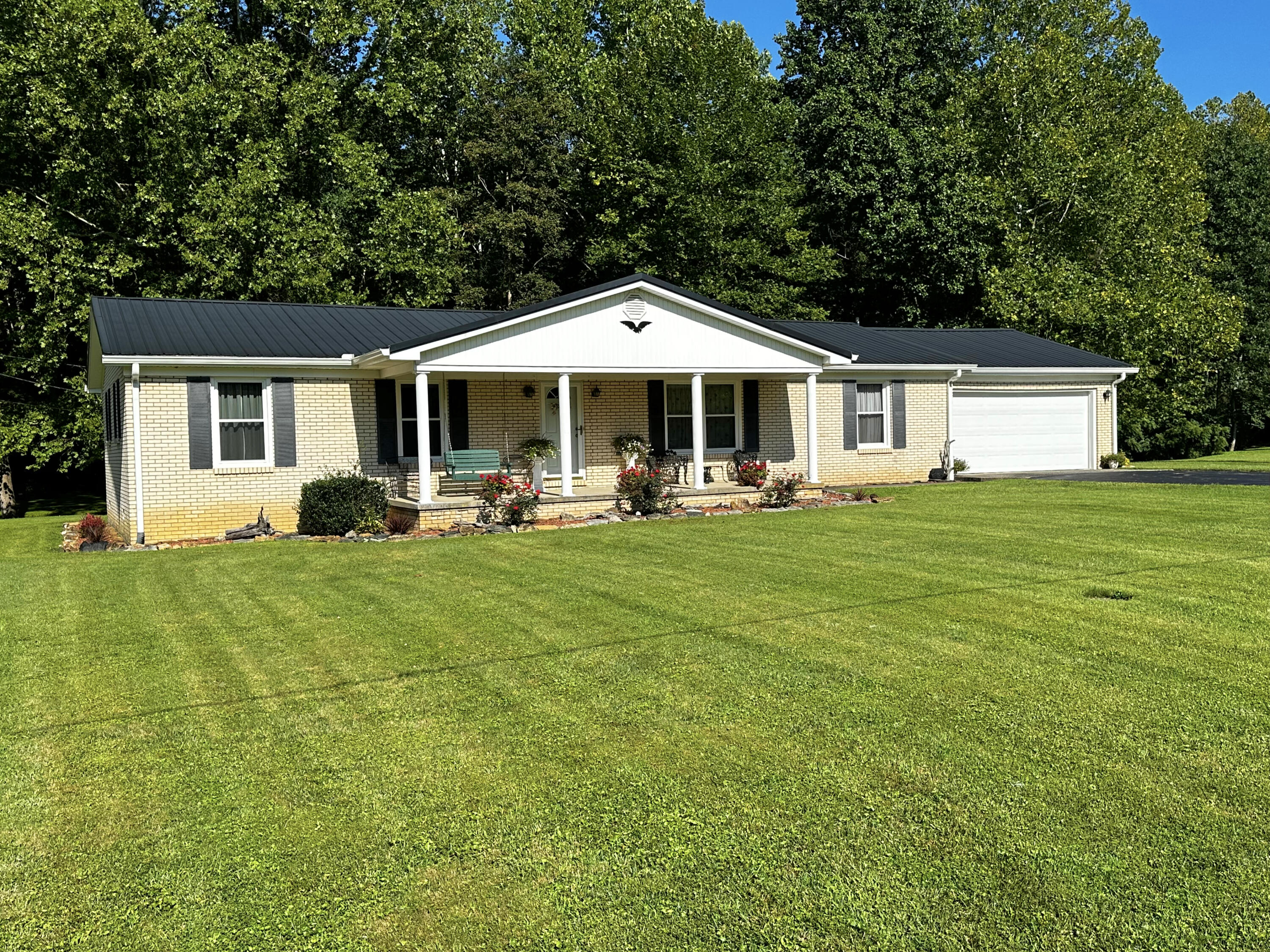 441 Boone Creek Road Stanton, KY 40380 - Photo 2 of 27 IMG_8056