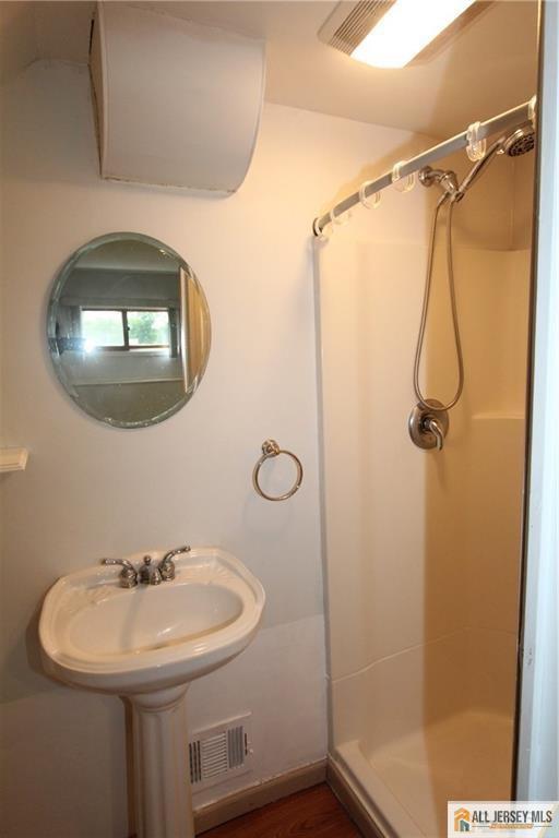 39 Stony Road Edison, NJ 08817 - Photo 13 of 15