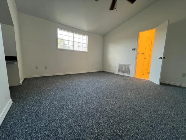 a view of an entryway of house