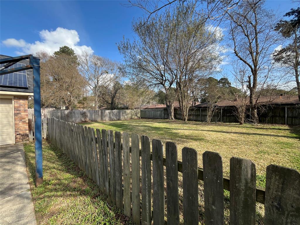 3321 Colquitt Road Shreveport, LA 71118 - Photo 33 of 33 fenced in yard area