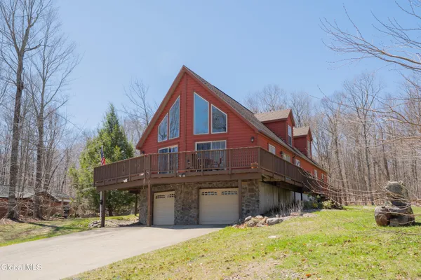 $475,000 | 157 Maplewood Drive, Bleecker, NY 12078
