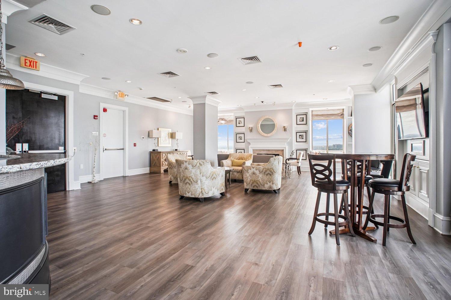 851 North Glebe Road, Unit 2015 Arlington, VA 22203 - Photo 9 of 55 The Continental Community Room