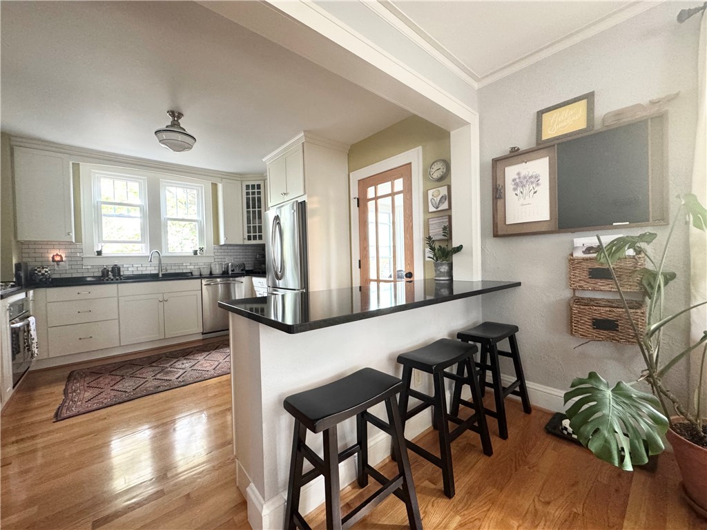 244 East Genesee Street Auburn, NY 13021 - Photo 8 of 47