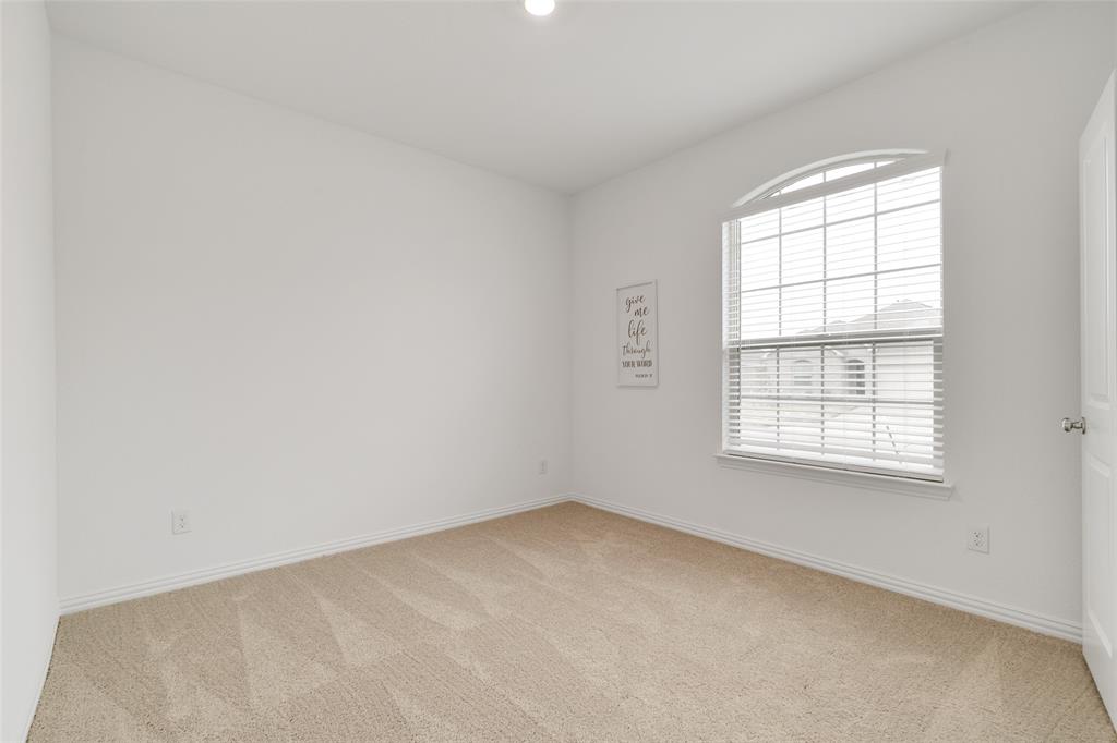 3025 Riddler Way Little Elm, TX 75068 - Photo 9 of 30