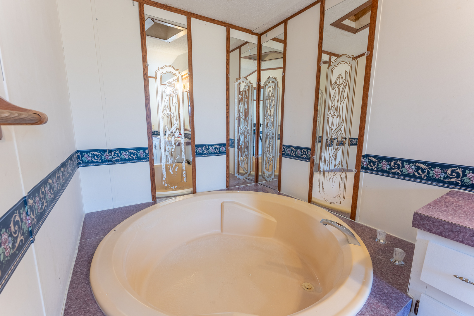 24555 Legion Road Stonefort, IL 62987 - Photo 21 of 41 a bathroom with a bathtub and a shower