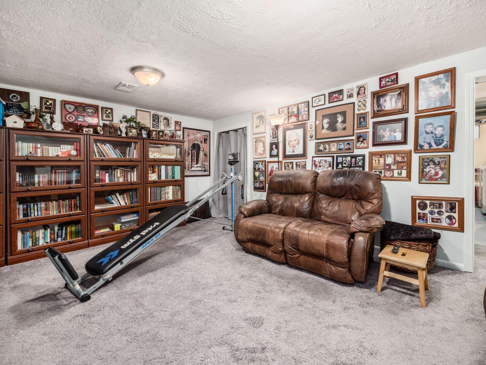 5594 Brackenridge Avenue, Unit R2 Columbus, OH 43228 - Photo 17 of 32 017_2d_N5549 Brackenridge 022