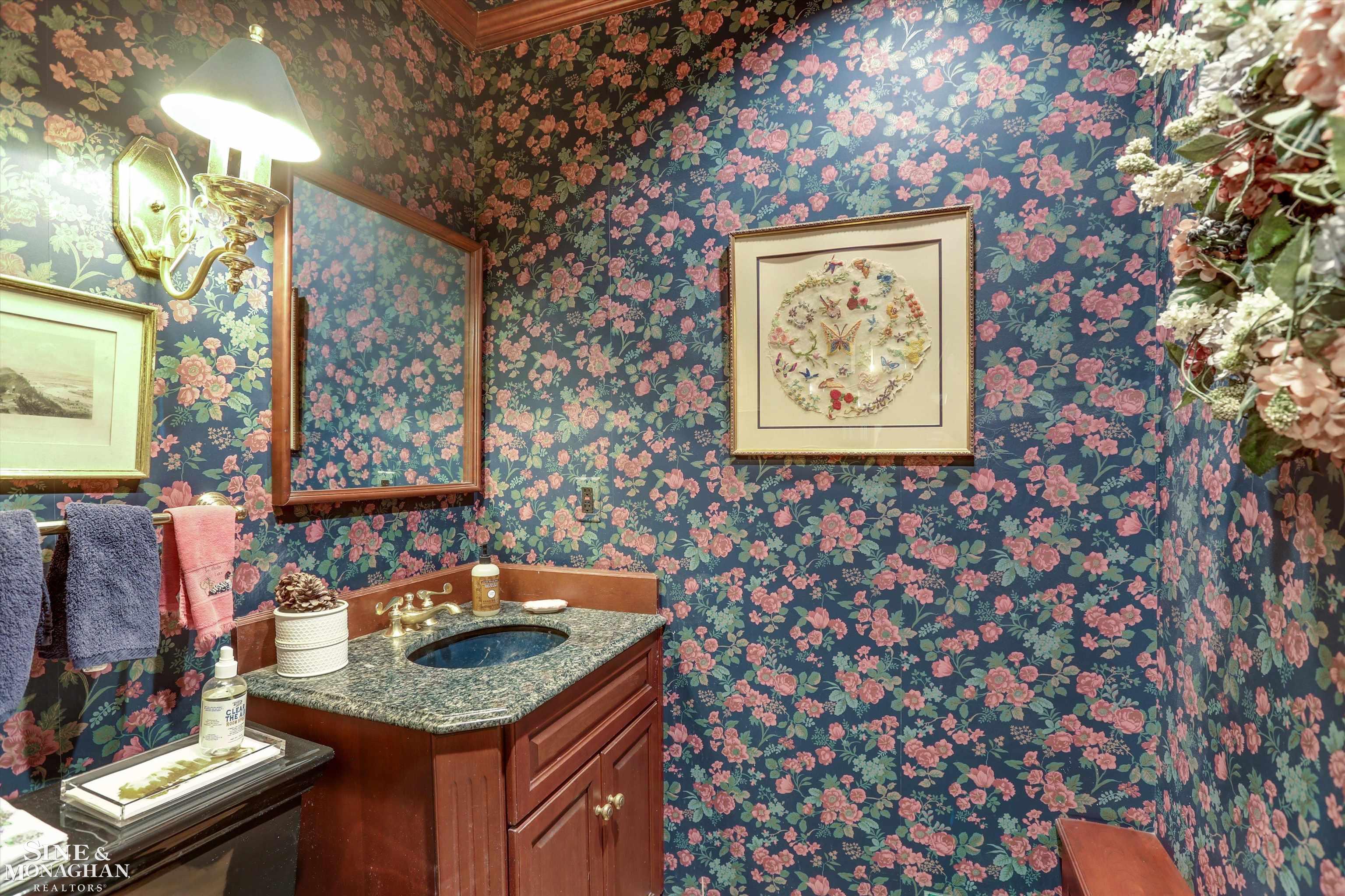 274 Lewiston Road Grosse Pointe Farms, MI 48236 - Photo 22 of 55