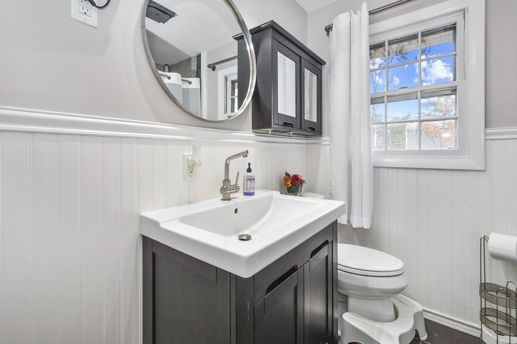 239 High St Extension Lancaster, MA 01523 - Photo 13 of 25