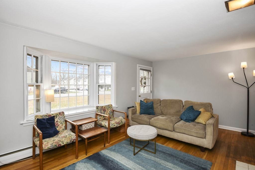 239 High St Extension Lancaster, MA 01523 - Photo 3 of 25