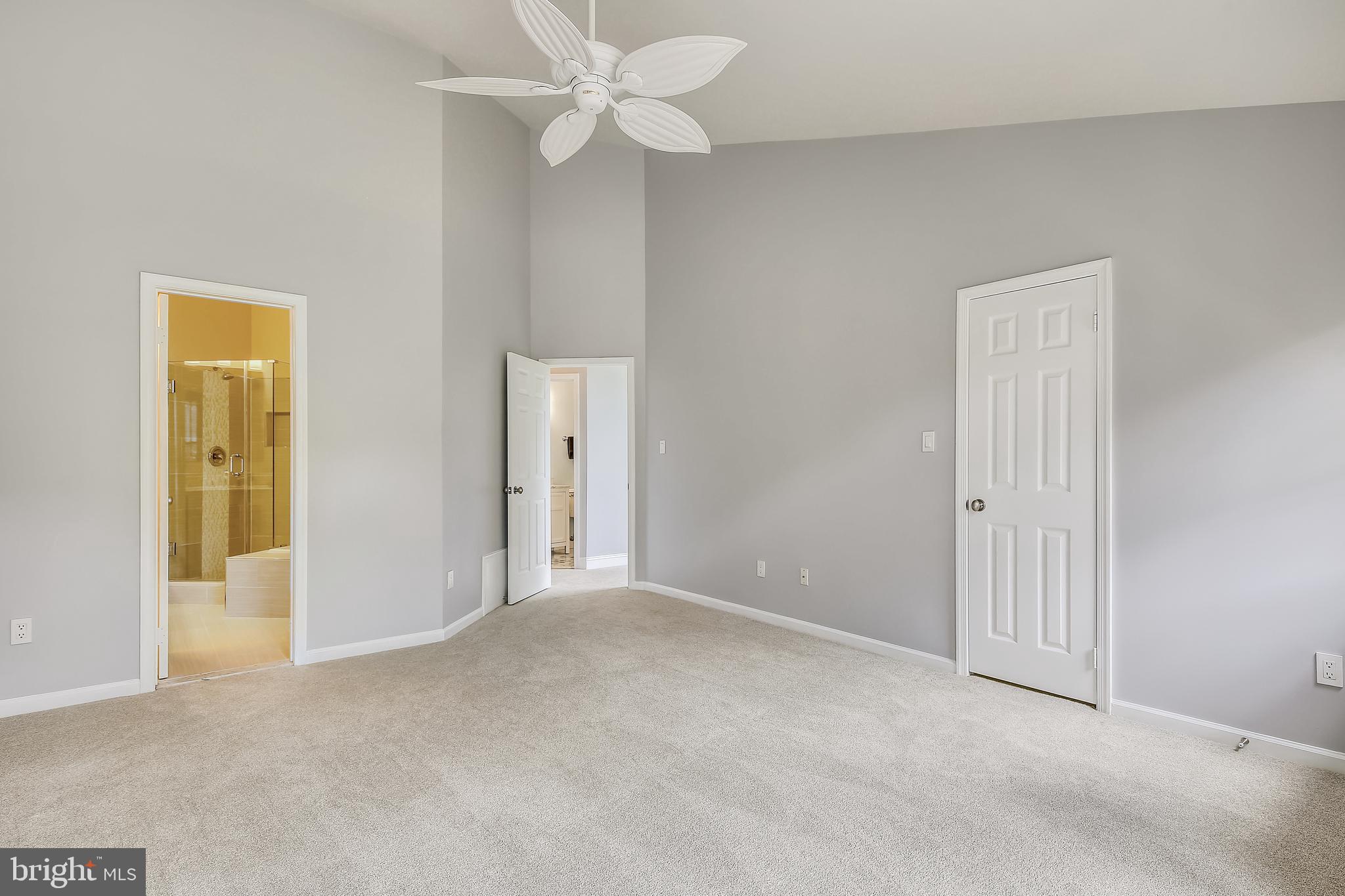 1380 Heritage Oak Way Reston, VA 20194 - Photo 36 of 59 Master Bedroom
