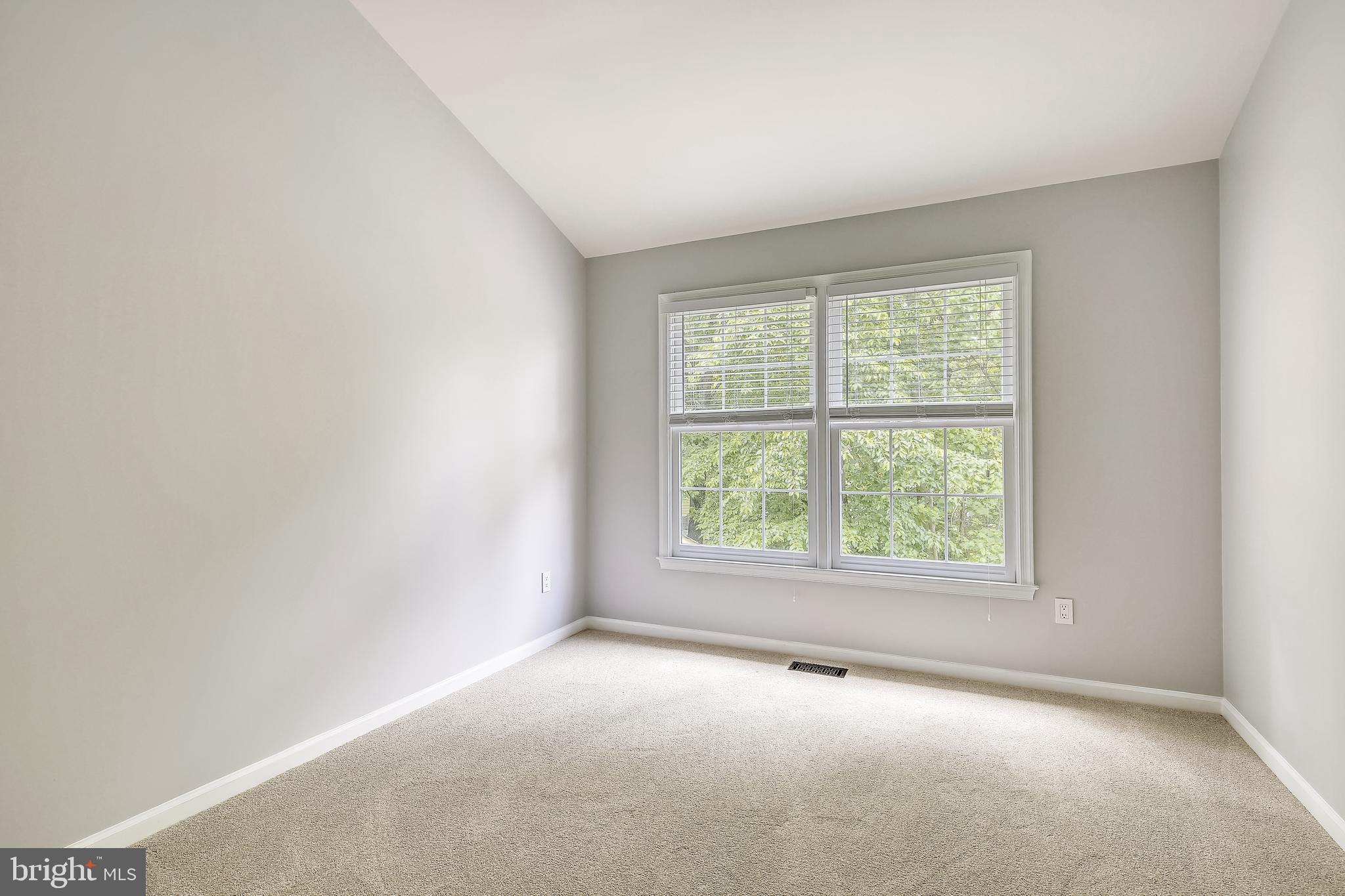 1380 Heritage Oak Way Reston, VA 20194 - Photo 40 of 59 Bedroom 2