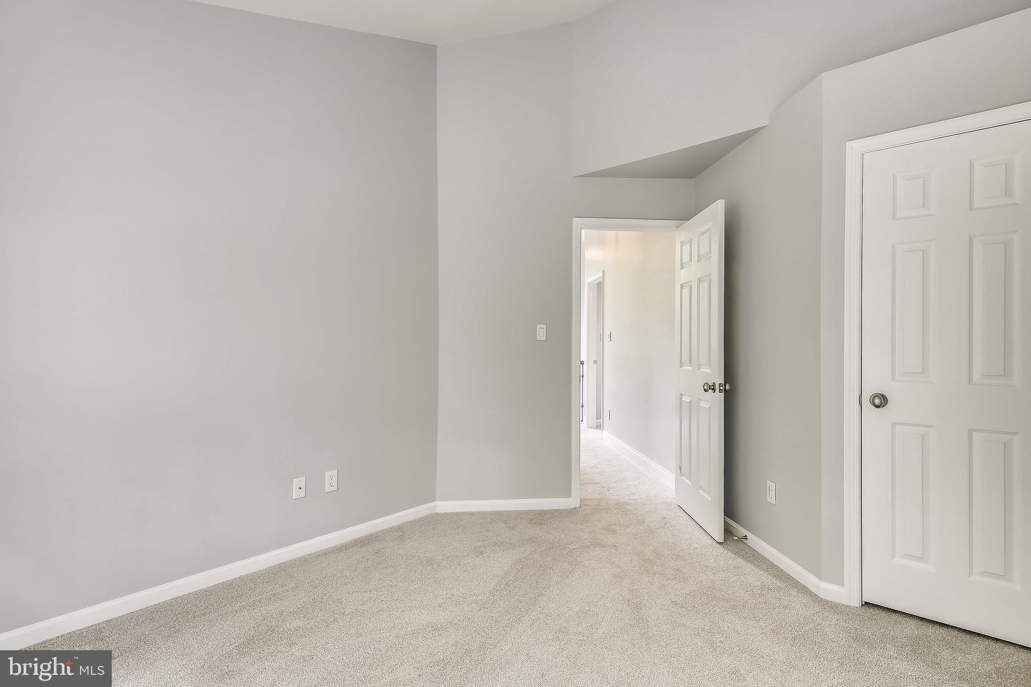 1380 Heritage Oak Way Reston, VA 20194 - Photo 41 of 59