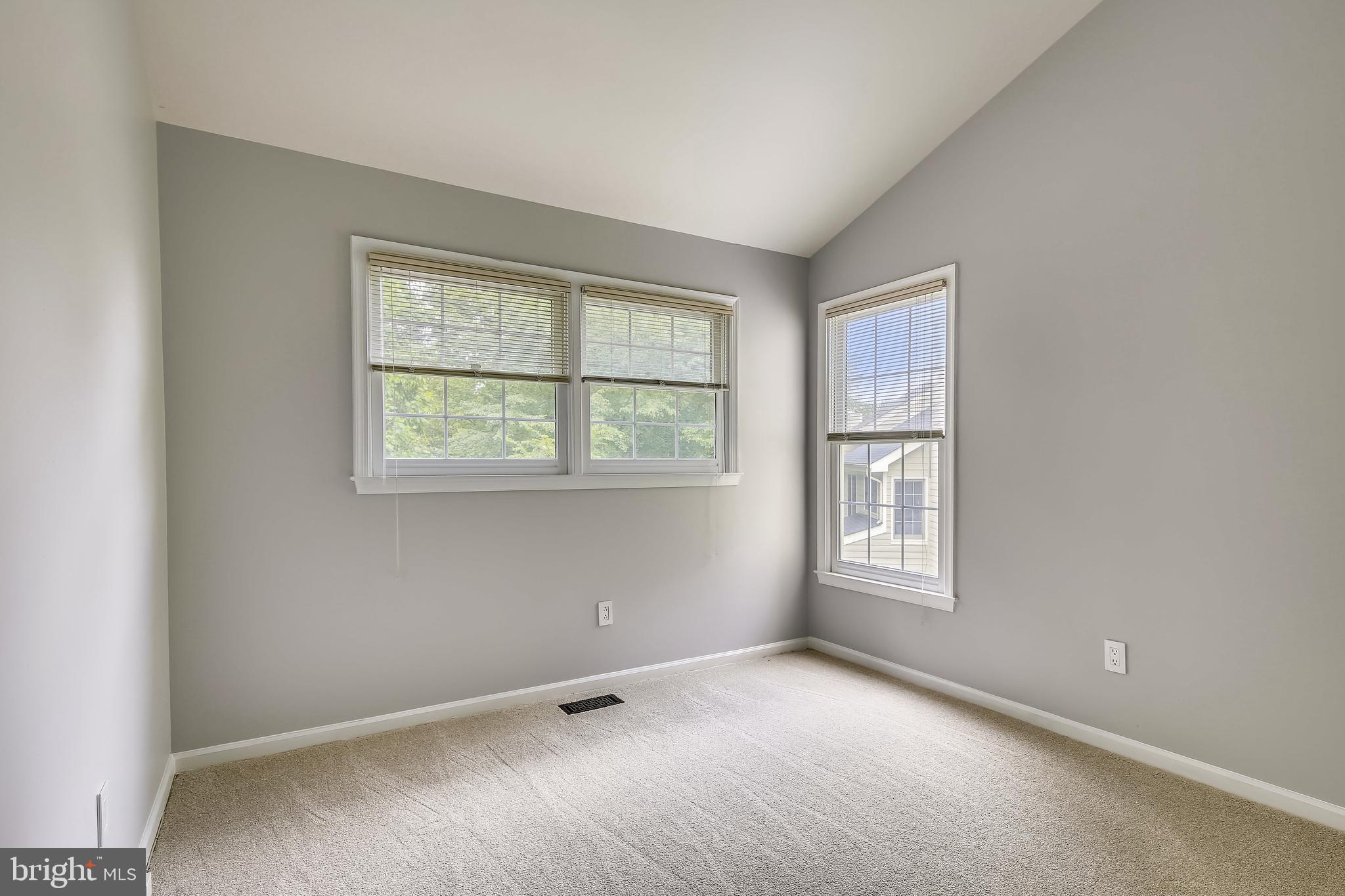 1380 Heritage Oak Way Reston, VA 20194 - Photo 42 of 59 Bedroom 3