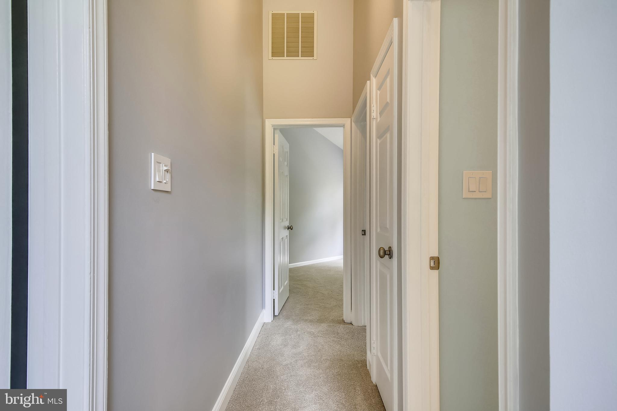 1380 Heritage Oak Way Reston, VA 20194 - Photo 45 of 59