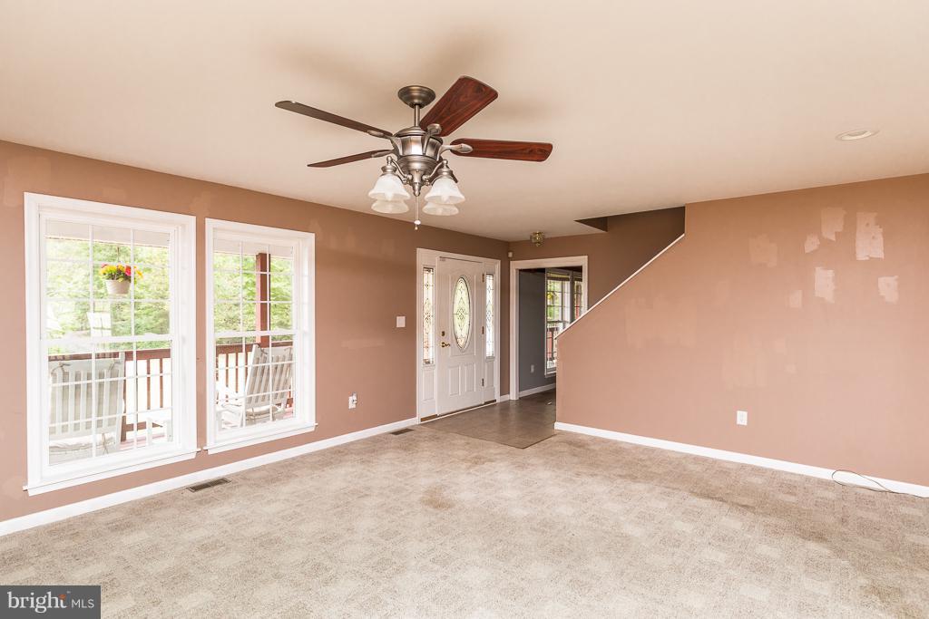 17428 Shumans Road Ruther Glen, VA 22546 - Photo 18 of 30 Family Room