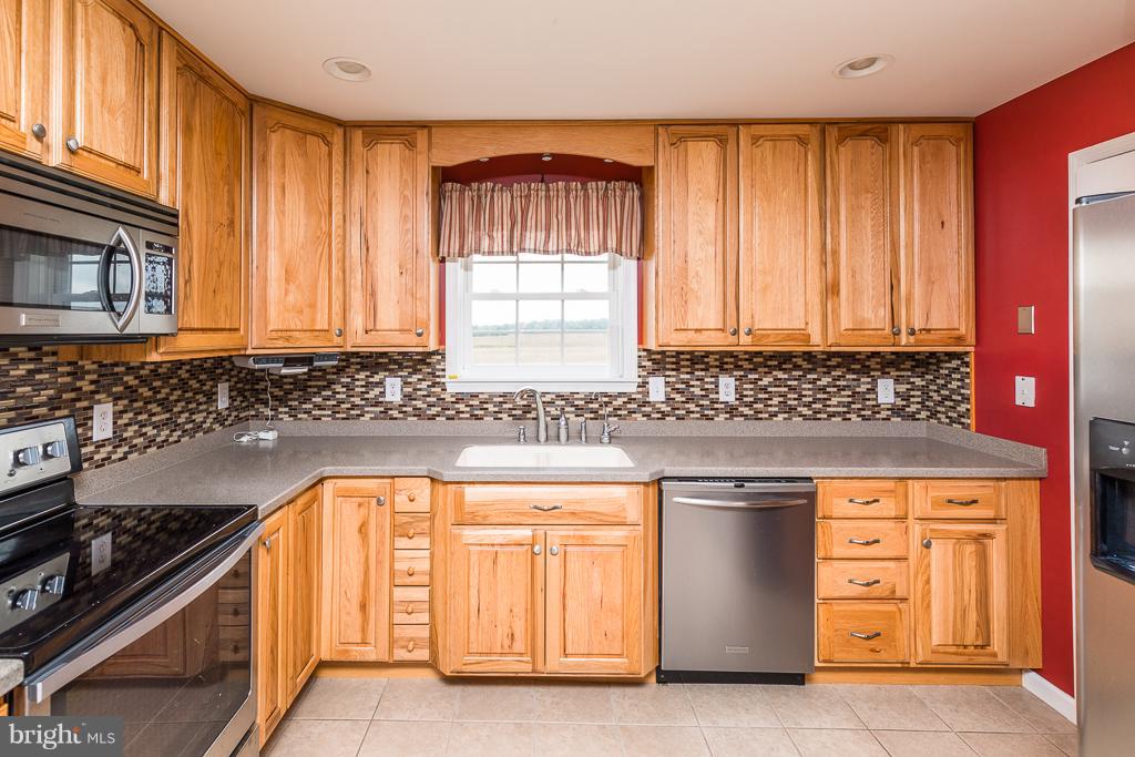 17428 Shumans Road Ruther Glen, VA 22546 - Photo 3 of 30 Kitchen