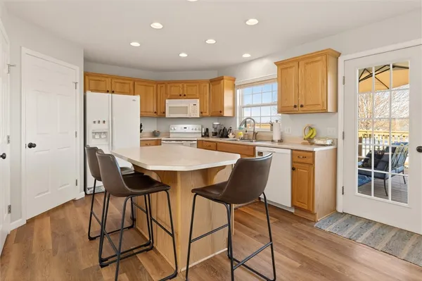 $399,900 | 22 Nuthatch Drive, Henrietta, NY 14586