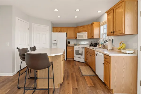 $399,900 | 22 Nuthatch Drive, Henrietta, NY 14586