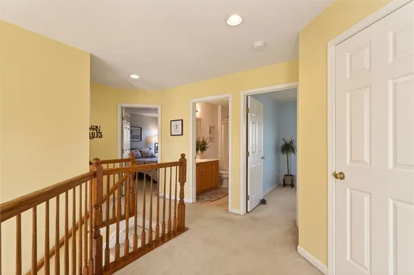 $399,900 | 22 Nuthatch Drive, Henrietta, NY 14586