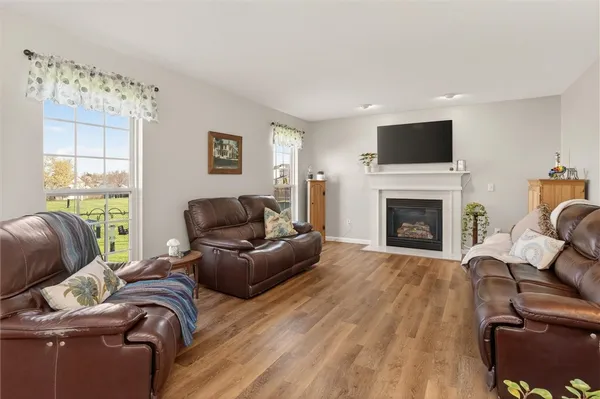 $399,900 | 22 Nuthatch Drive, Henrietta, NY 14586