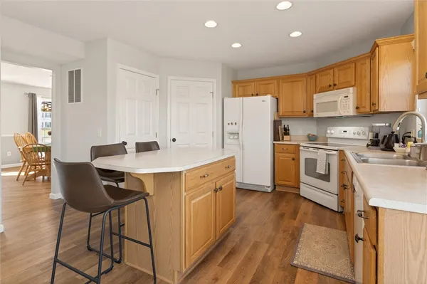 $399,900 | 22 Nuthatch Drive, Henrietta, NY 14586