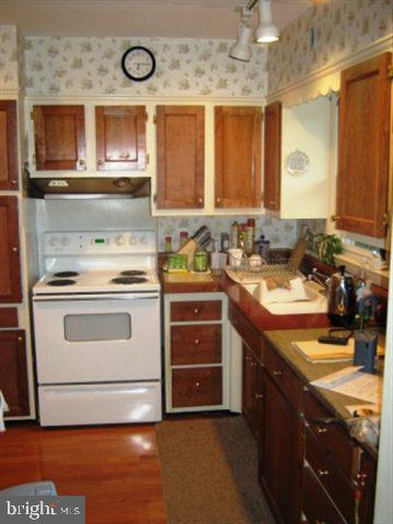27 Fargreen Road Camp Hill, PA 17011 - Photo 3 of 15 Gallery Image 3