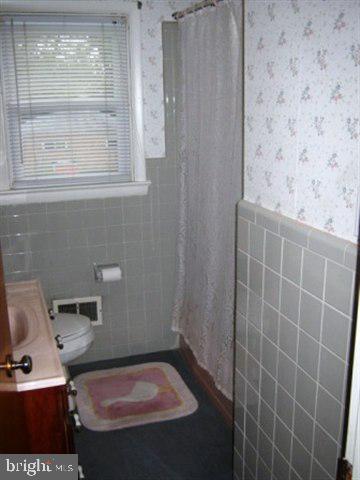 27 Fargreen Road Camp Hill, PA 17011 - Photo 8 of 15 Gallery Image 8