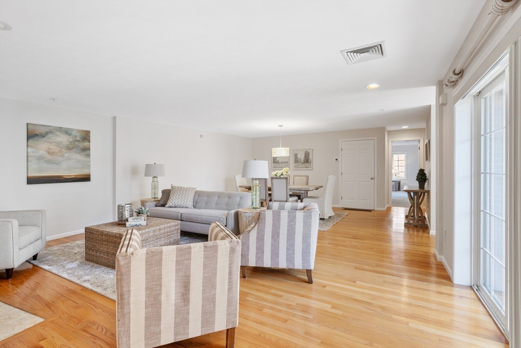 7 Conant Road, Unit 34 Winchester, MA 01890 - Photo 4 of 36 Gallery Image 4