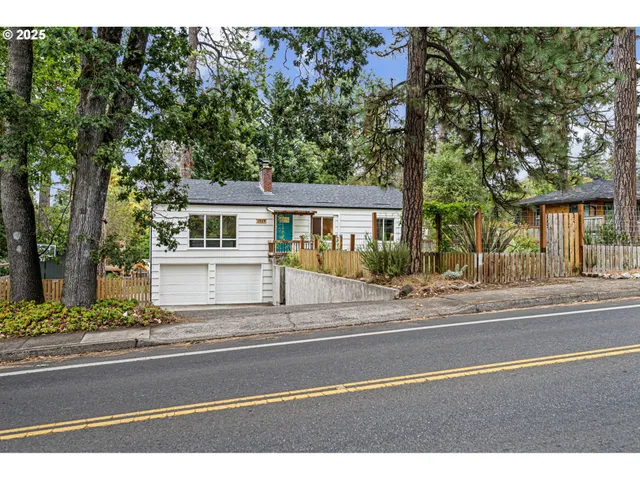 $560,000 | 3569 Willamette Street, Eugene, OR 97405