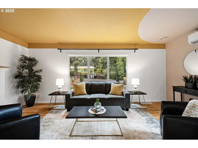 $560,000 | 3569 Willamette Street, Eugene, OR 97405