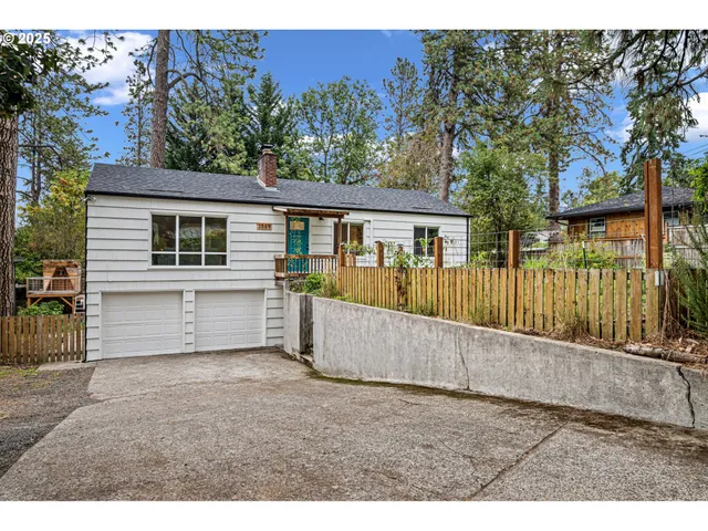 $560,000 | 3569 Willamette Street, Eugene, OR 97405