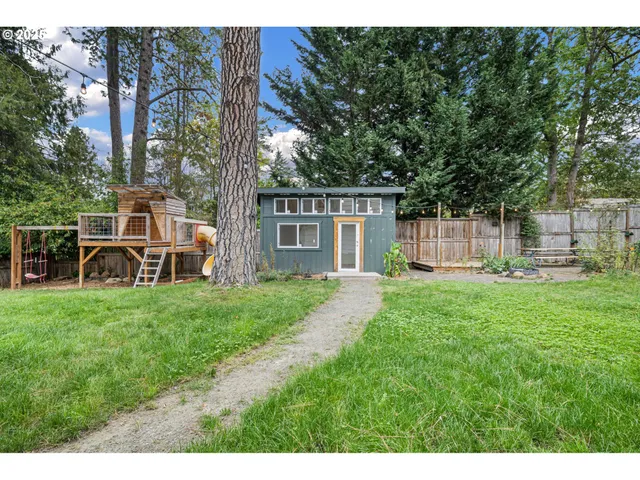 $560,000 | 3569 Willamette Street, Eugene, OR 97405