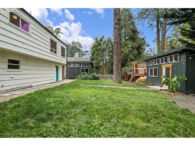 $560,000 | 3569 Willamette Street, Eugene, OR 97405