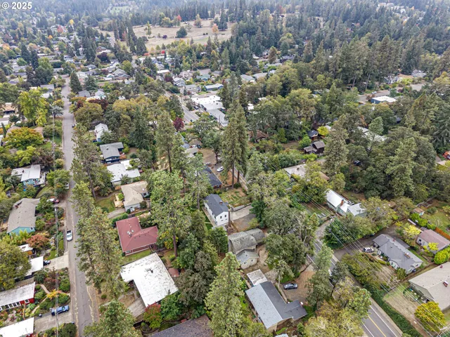 $560,000 | 3569 Willamette Street, Eugene, OR 97405