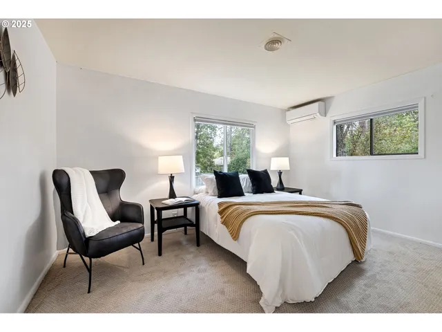 $560,000 | 3569 Willamette Street, Eugene, OR 97405