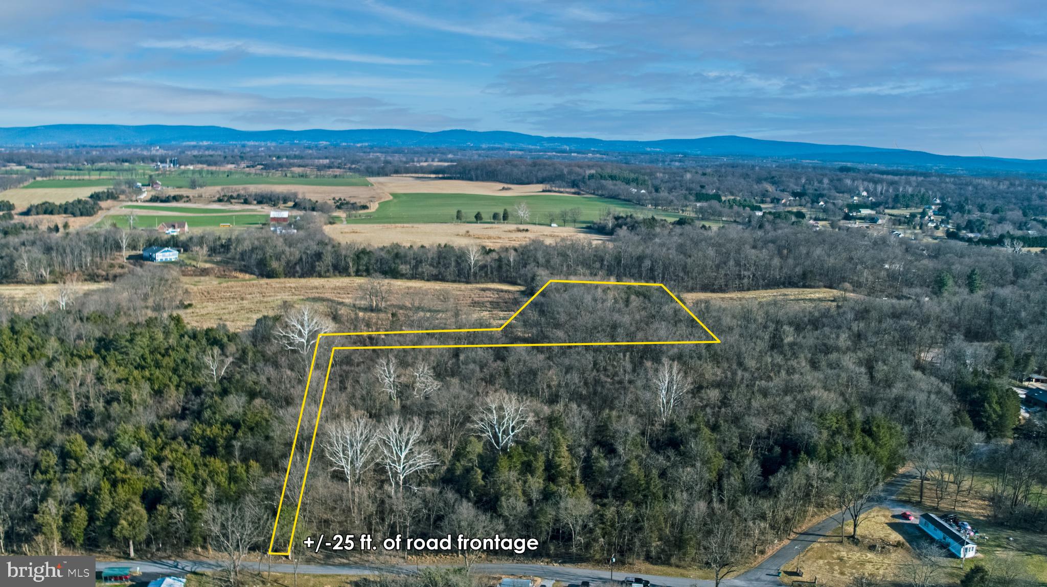 8045 Avis Mill Road Williamsport, MD 21795 - Photo 2 of 17