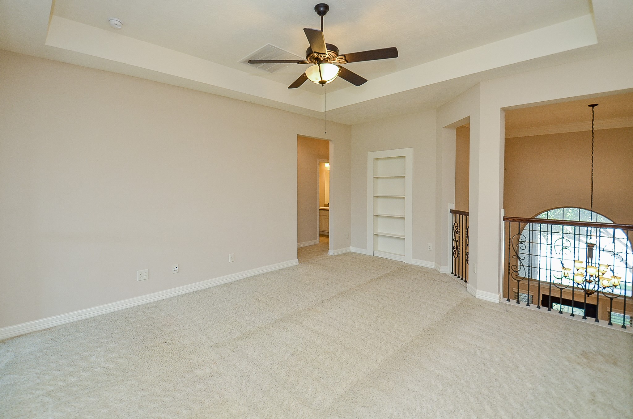 27914 Hunters Rock Lane Katy, TX 77494 - Photo 21 of 32 a view of an empty room with a window