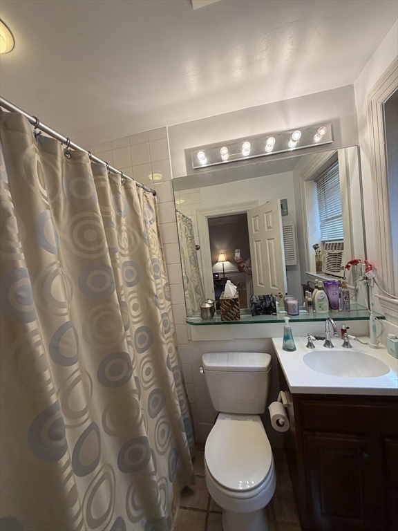 20 Lime Street, Unit 32 Boston, MA 02108 - Photo 9 of 15