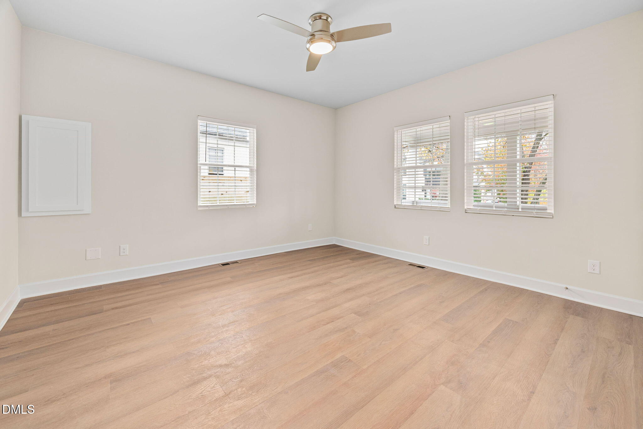 1106 South Blount Street Raleigh, NC 27601 - Photo 11 of 33 a view of an empty room with a window
