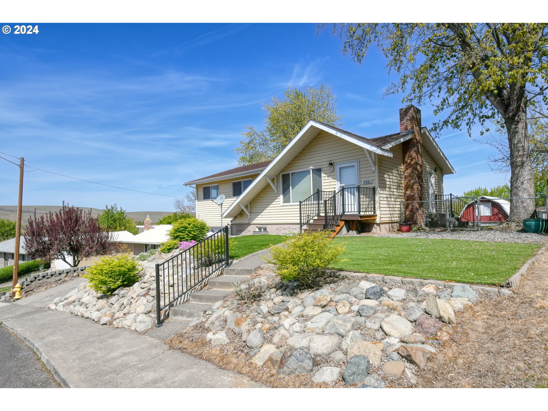 3321 Southwest Kirk Avenue Pendleton, OR 97801 - Photo 1 of 48 Gallery Image 1