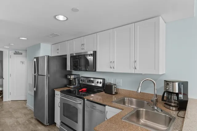 $245,000 | 201 South Ocean Boulevard, Unit 408, Myrtle Beach, SC 29577