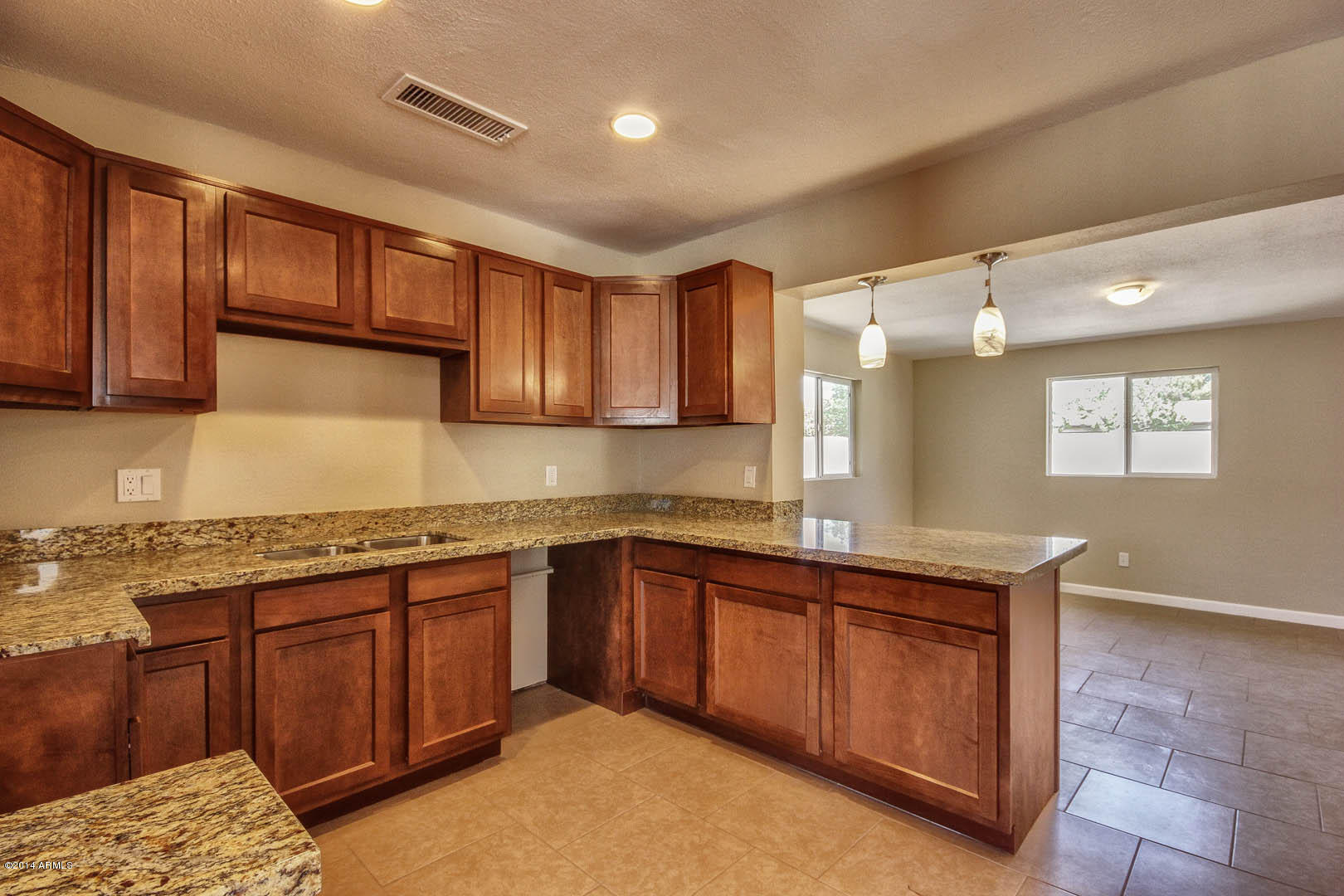 3746 West Charter Oak Road Phoenix, AZ 85029 - Photo 8 of 33 Charter Oak-8