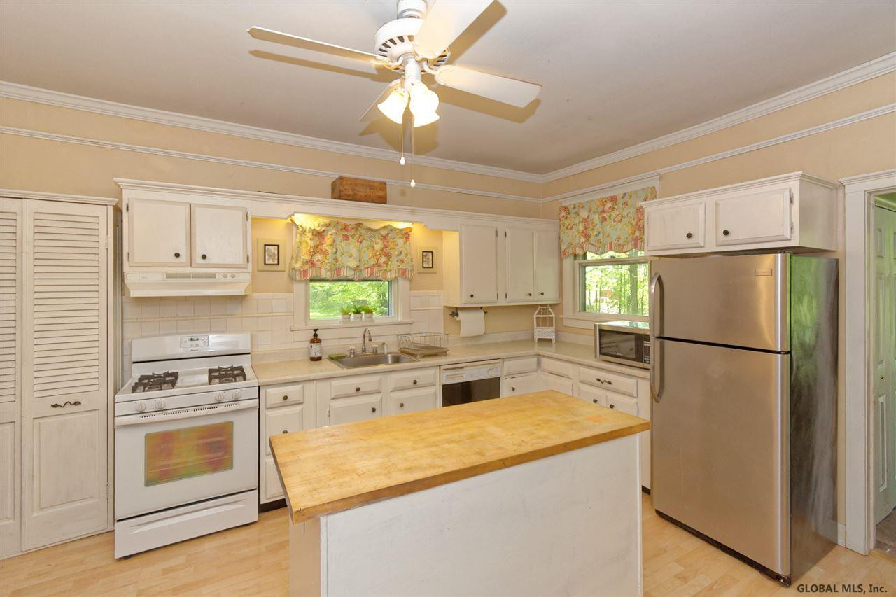 966 Hoosick Road Brunswick, NY 12180 - Photo 18 of 43 Photo 18